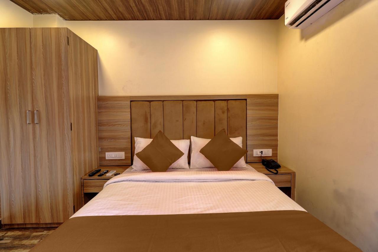 Hotel Priceless Mumbai  Buitenkant foto